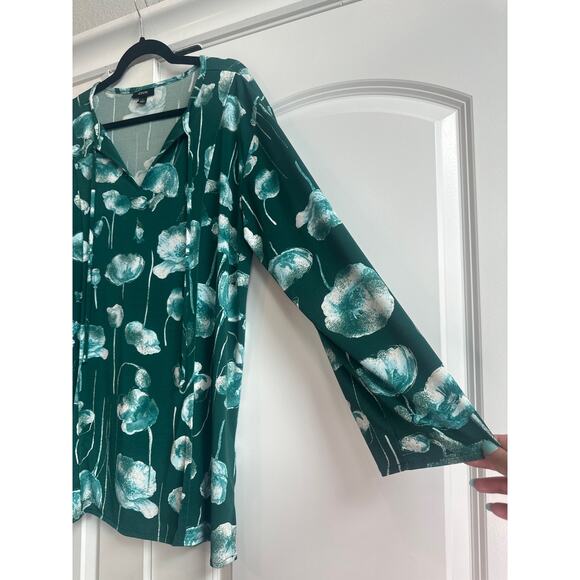 Alfani Green with White Floral Pattern V-neck Blouse with Tie Strings - Picture 5 of 6